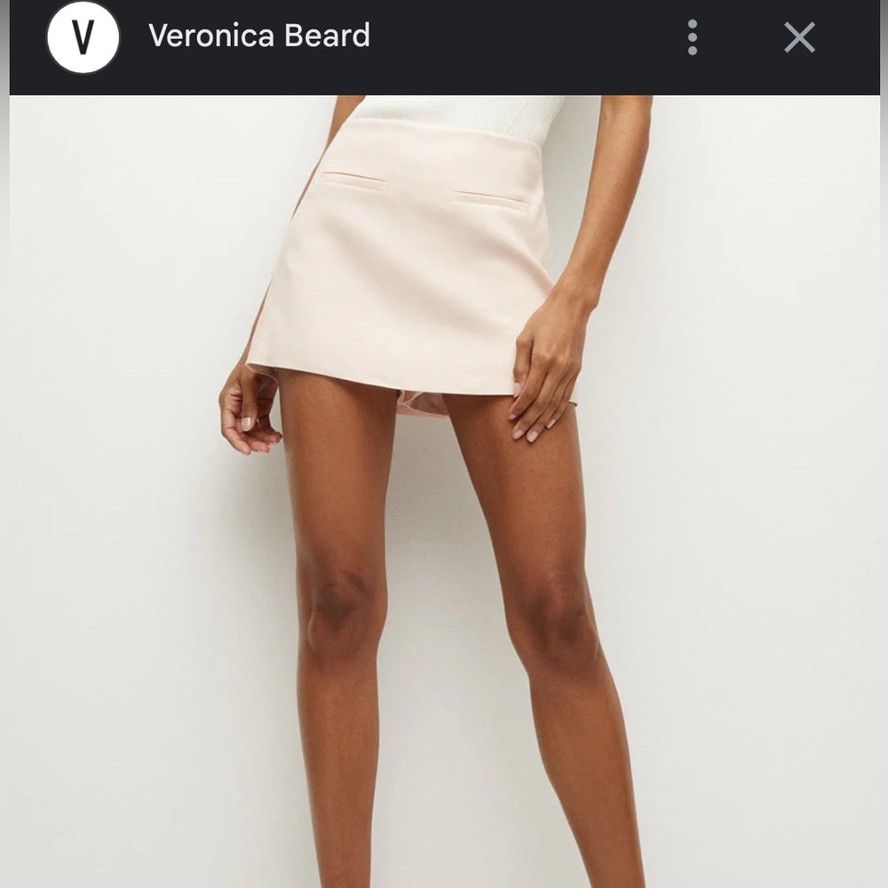 Veronica Beard Alida skort. Never worn with tags. Size 0. Sadly too large on me.